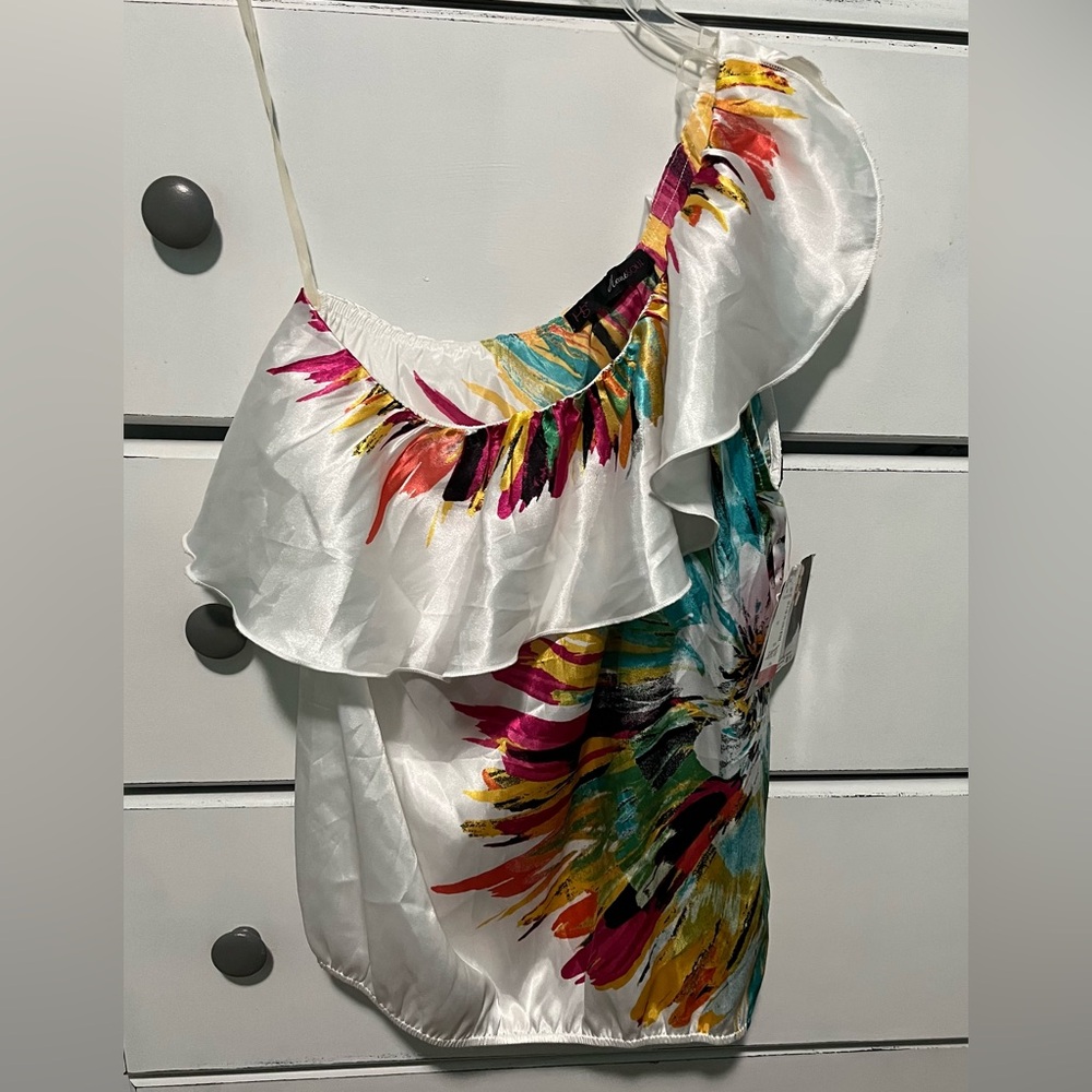 Women’s one shoulder top new with tags size medium